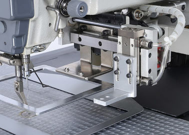 China Agulha decorativa XC da máquina de costura dos pontos de Pnuematic única - modelo 3020R fornecedor