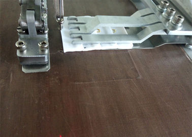 Bralette modela o sutiã das senhoras que faz a máquina, equipamento automatizado da máquina de costura fornecedor