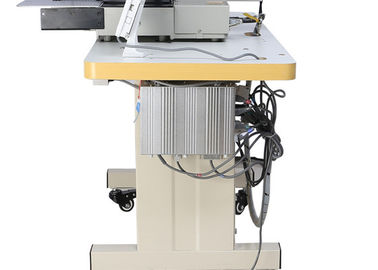 Máquina de pouco peso do bordado do ponto Chain, máquina de costura transversal do ponto para a roupa fornecedor